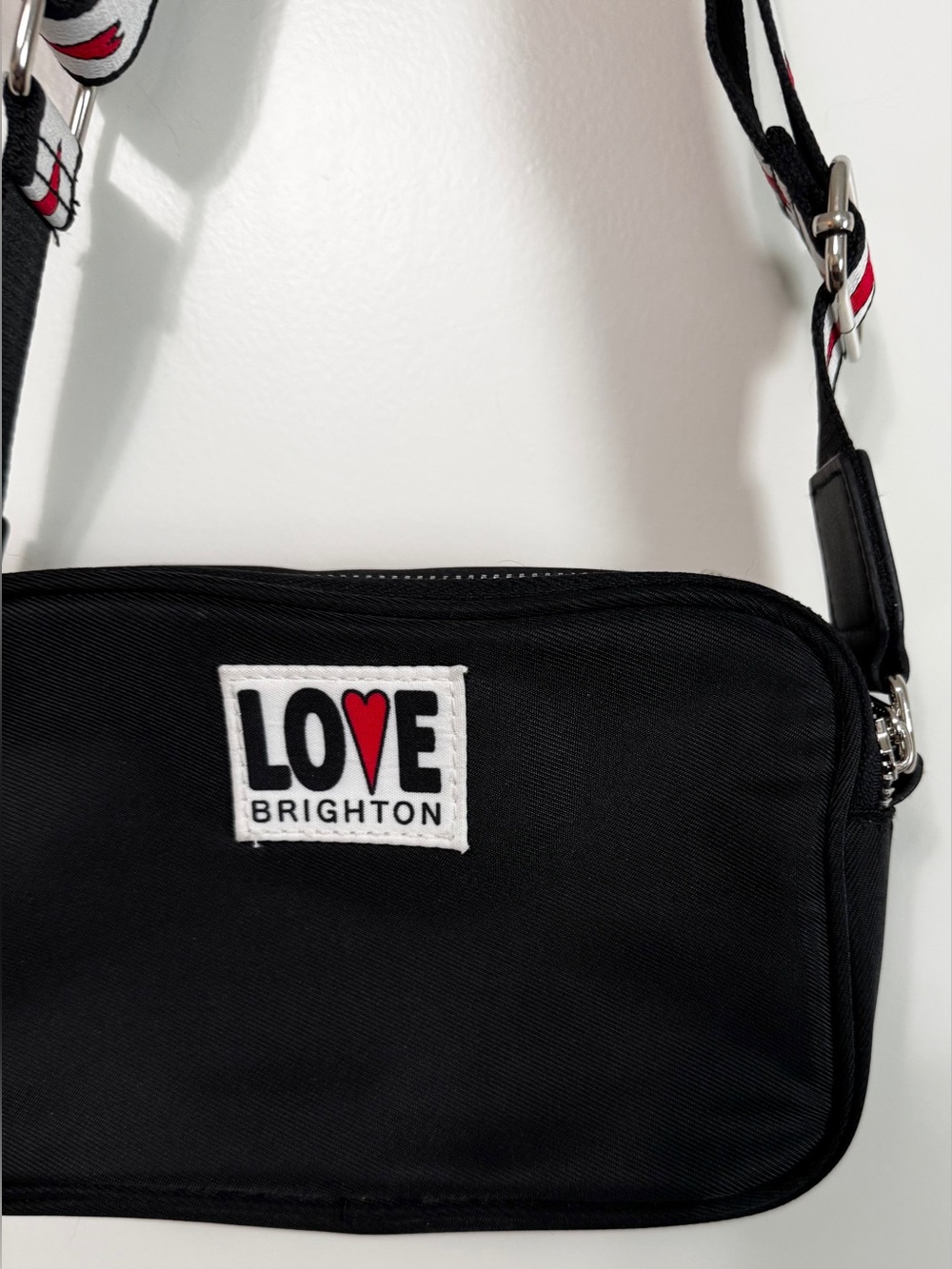 Brighton Love Essentials Heart Strap Crossbody Bag Black Nylon EUC - Picture 6 of 16